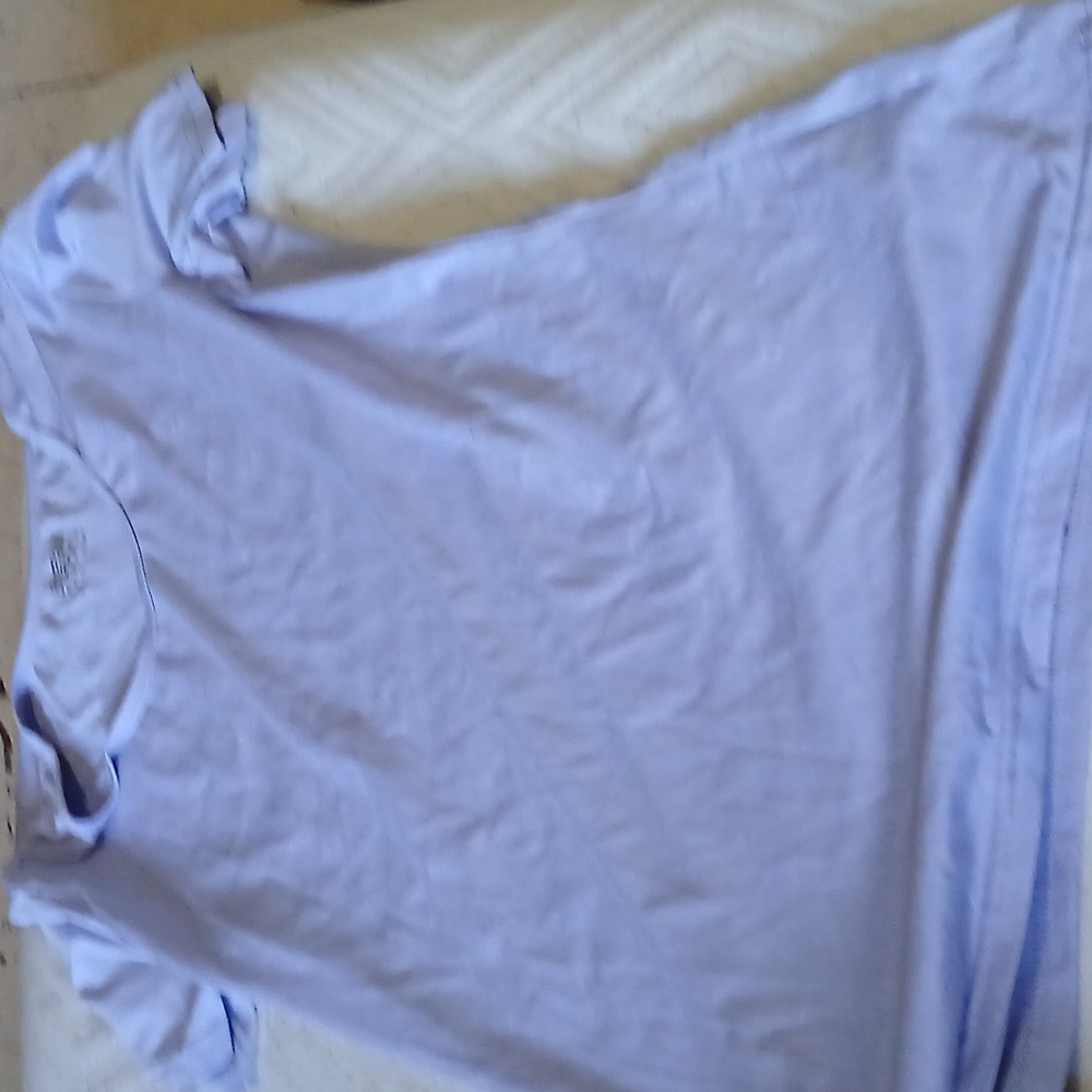 Active wear shirt